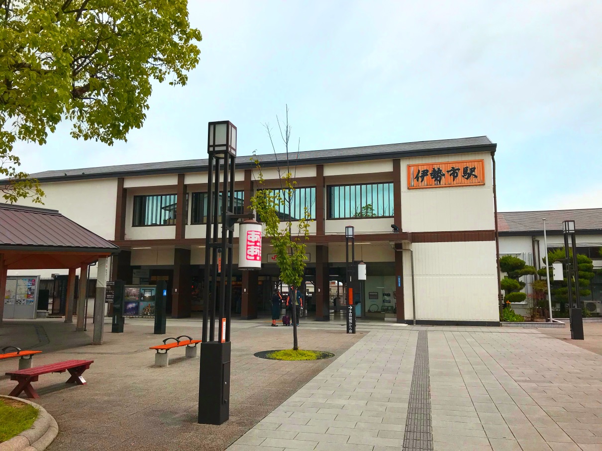 伊勢市駅舎